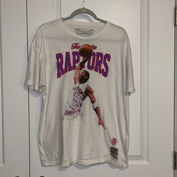 Toronto Raptors Tshirt - Picture 1 of 6